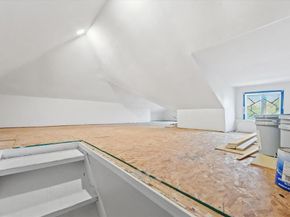 300  Steinman Avenue , Dallas Texas 75203