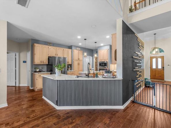 1910  Paloma Way , Arlington Texas 76006