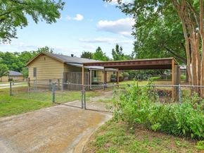 1402  Knight Street , Denton Texas 76205