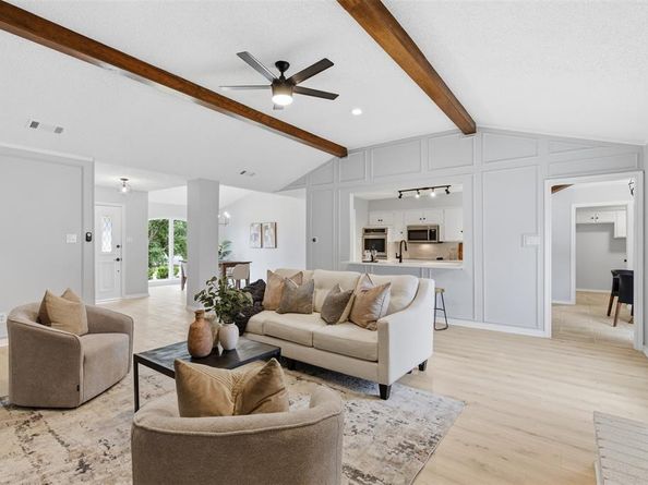1722  Rosemeade Circle , Carrollton Texas 75007