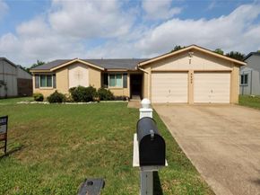5404  Windy Meadow Drive , Arlington Texas 76017