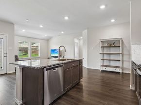 932  Juno Lane , Denton Texas 76209