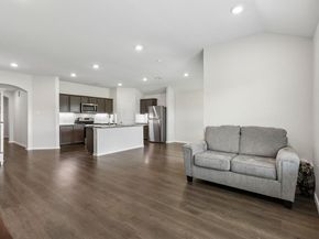 932  Juno Lane , Denton Texas 76209