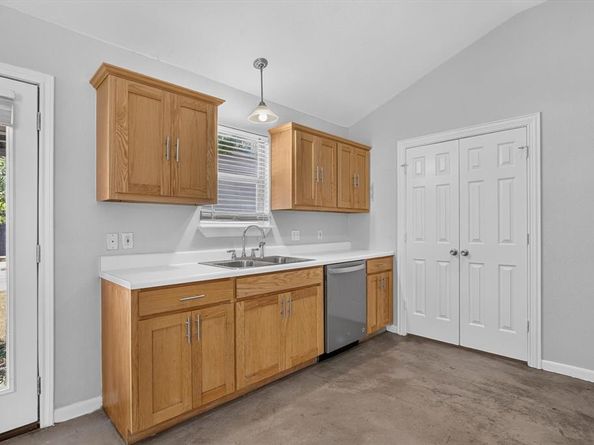 3721  El Campo Avenue , Fort Worth Texas 76107