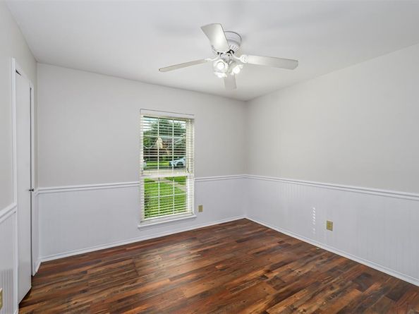 128  Kingsbridge Drive , Garland Texas 75040