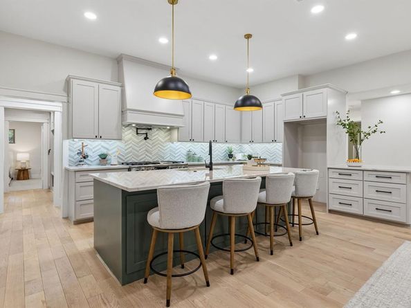 6941  Midcrest Drive , Dallas Texas 75254