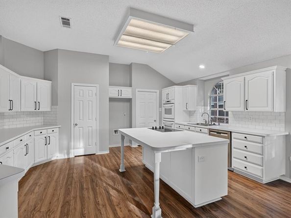 7700  Black Bear Court , Fort Worth Texas 76137