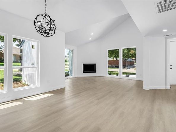 1202  Quail Hollow Drive , Garland Texas 75043