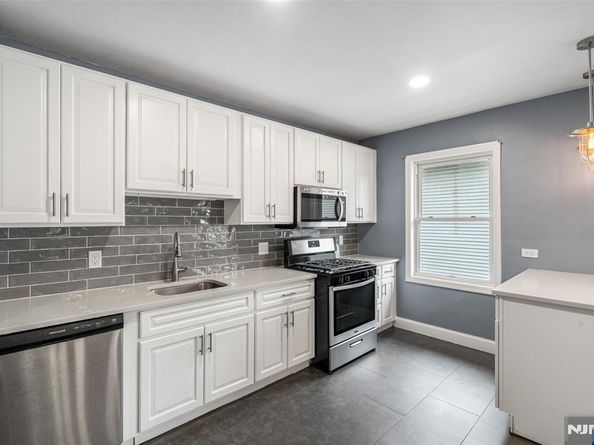 402 Morse Avenue, Ridgefield NJ 07657