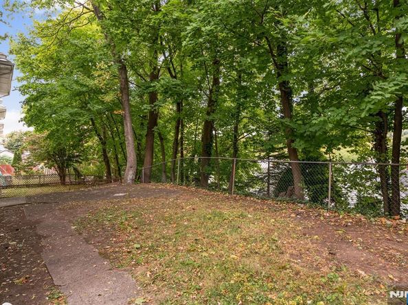 402 Morse Avenue, Ridgefield NJ 07657