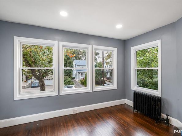 402 Morse Avenue, Ridgefield NJ 07657