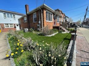 209 8th Street, Fairview NJ 07022