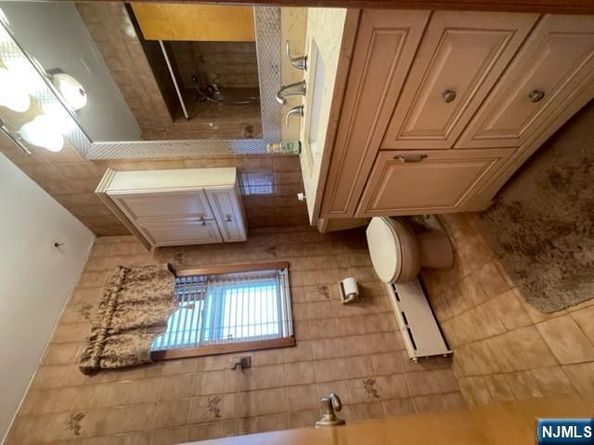 209 8th Street, Fairview NJ 07022