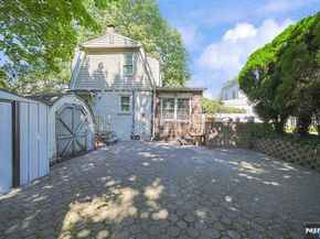 1585 Bergen Boulevard, Leonia NJ 07605