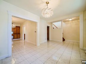 1585 Bergen Boulevard, Leonia NJ 07605