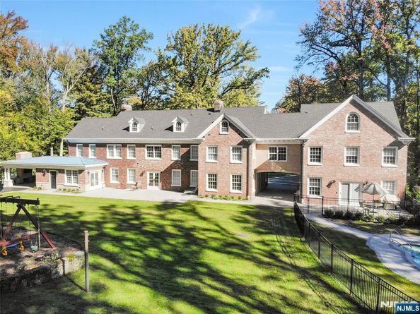 292 Maple Street, Englewood NJ 07631