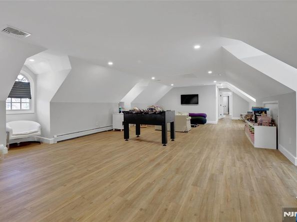 292 Maple Street, Englewood NJ 07631