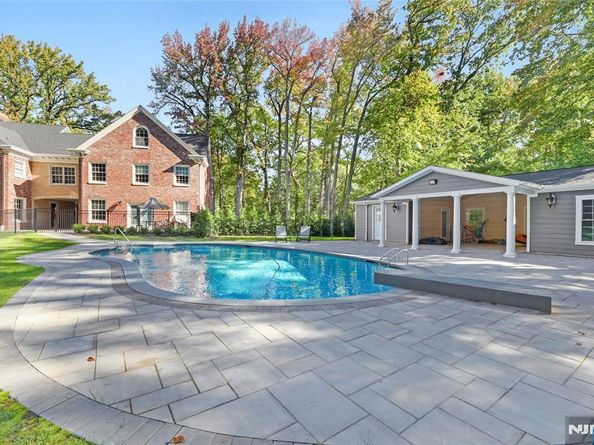 292 Maple Street, Englewood NJ 07631