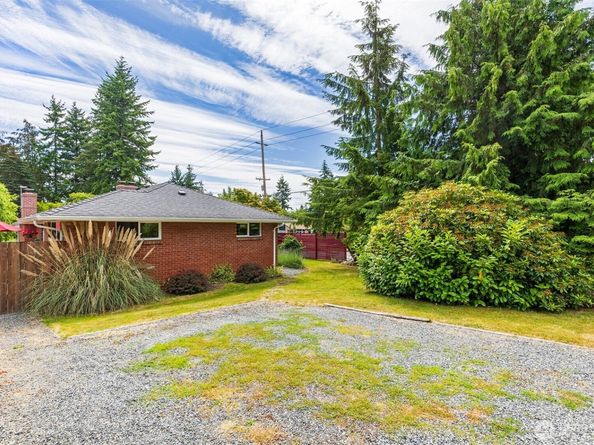 7923 220th Street SW, Edmonds WA 98026