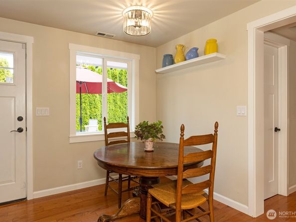 7923 220th Street SW, Edmonds WA 98026