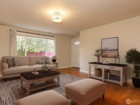 7923 220th Street SW, Edmonds WA 98026