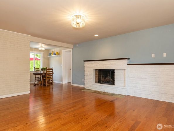 7923 220th Street SW, Edmonds WA 98026