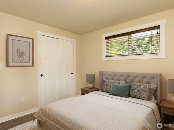 7923 220th Street SW, Edmonds WA 98026