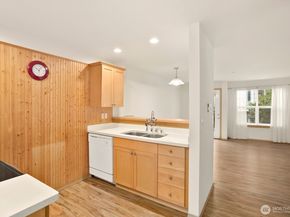 1140 N 92nd B, Seattle WA 98103