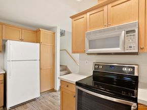 1140 N 92nd B, Seattle WA 98103