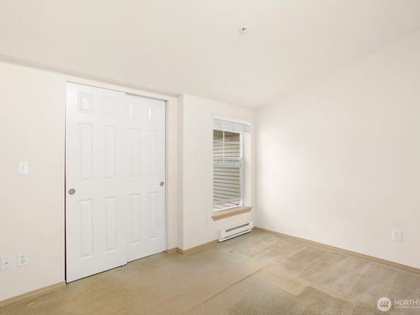 1140 N 92nd B, Seattle WA 98103