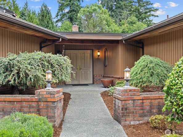19024 NE 155th Street, Woodinville WA 98072