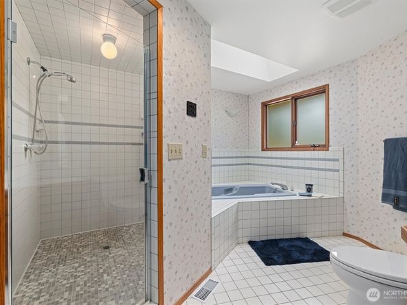 19024 NE 155th Street, Woodinville WA 98072
