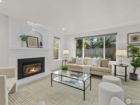 23109 NE 18th Place, Sammamish WA 98074