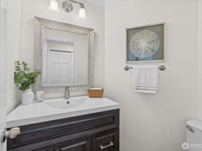 23109 NE 18th Place, Sammamish WA 98074