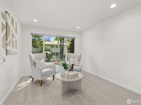 23109 NE 18th Place, Sammamish WA 98074