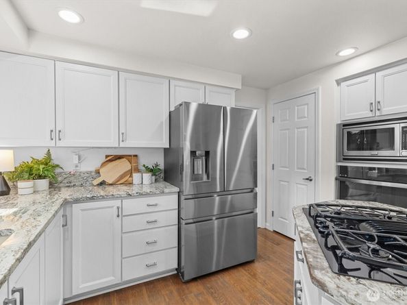 23109 NE 18th Place, Sammamish WA 98074