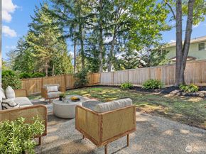 23109 NE 18th Place, Sammamish WA 98074