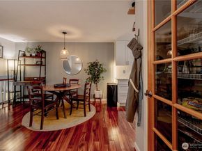 916 N 165th Street 7, Shoreline WA 98133