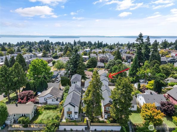 5945 41st Avenue SW A, Seattle WA 98136