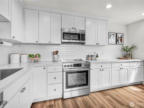 5945 41st Avenue SW A, Seattle WA 98136