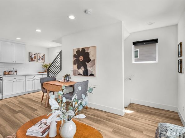 5945 41st Avenue SW A, Seattle WA 98136