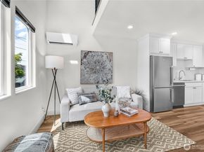 5945 41st Avenue SW A, Seattle WA 98136