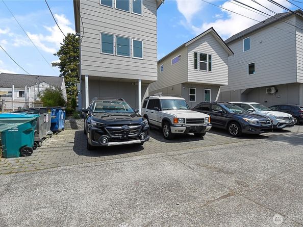 5945 41st Avenue SW A, Seattle WA 98136
