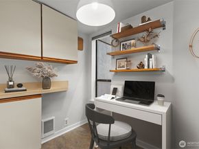 500 W Roy Street W103, Seattle WA 98119