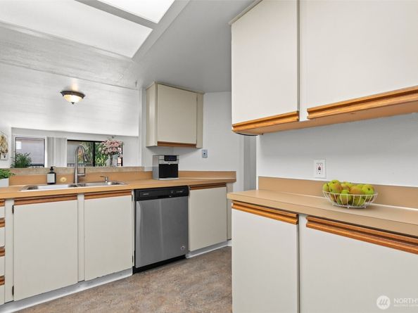 500 W Roy Street W103, Seattle WA 98119