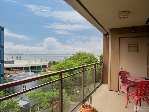 500 5th Avenue W 505, Seattle WA 98119