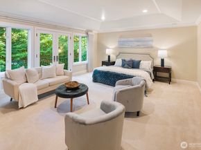 13695 NE 32nd Place, Bellevue WA 98005
