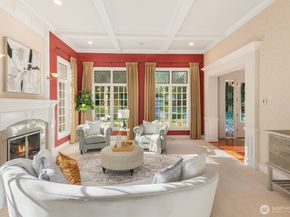 13695 NE 32nd Place, Bellevue WA 98005