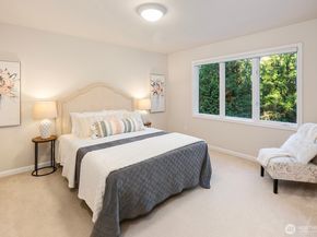 13695 NE 32nd Place, Bellevue WA 98005