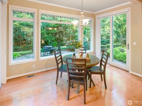 13695 NE 32nd Place, Bellevue WA 98005